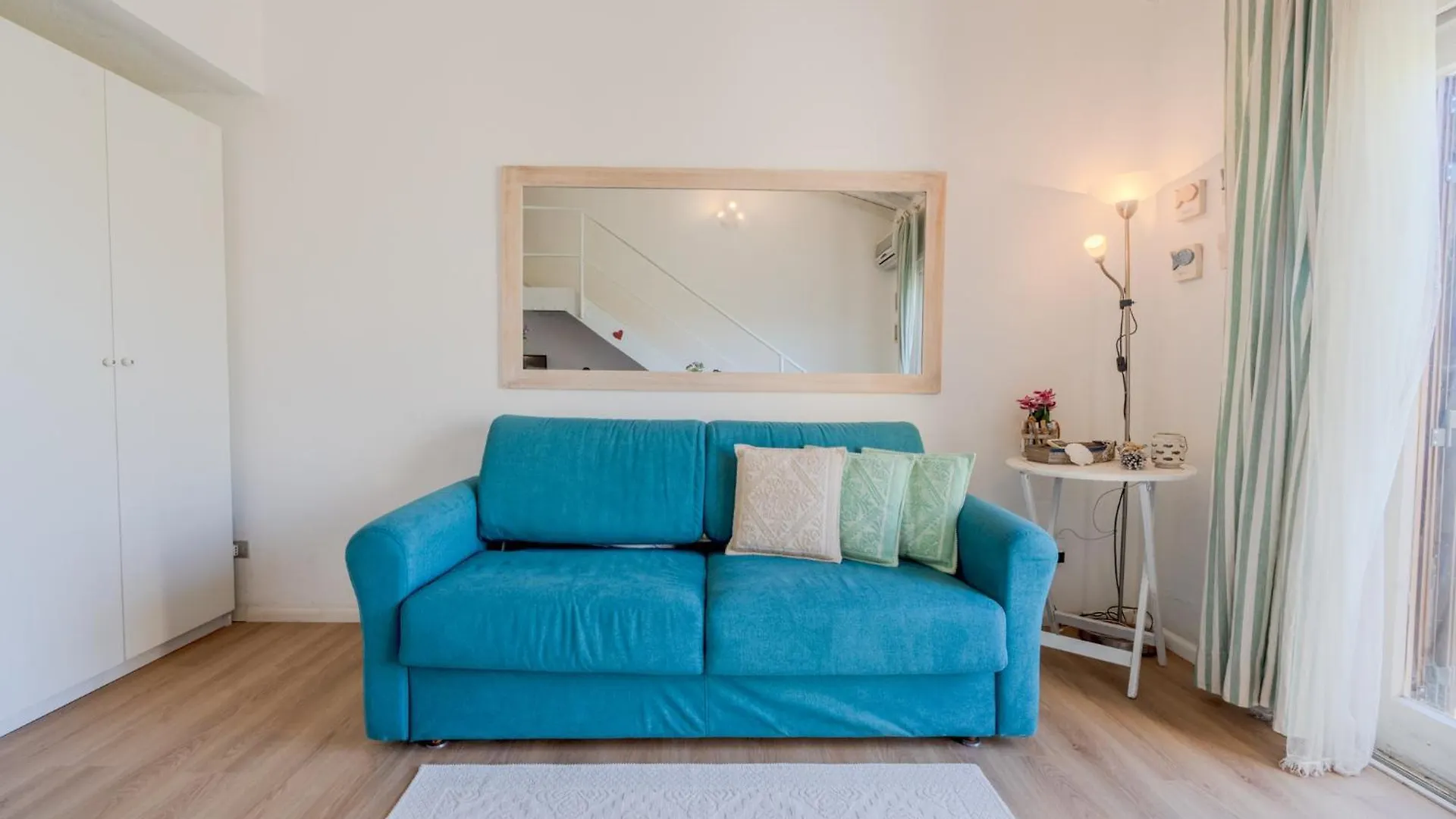 Porto Rotondo Centro, Elegante Loft Con Piscina Apartment Italy