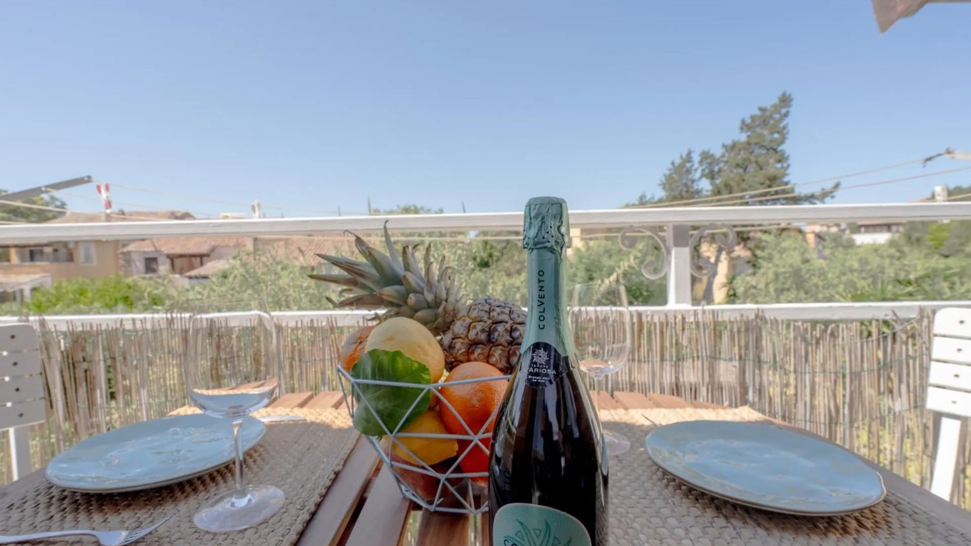 Porto Rotondo Centro, Elegante Loft Con Piscina Apartment